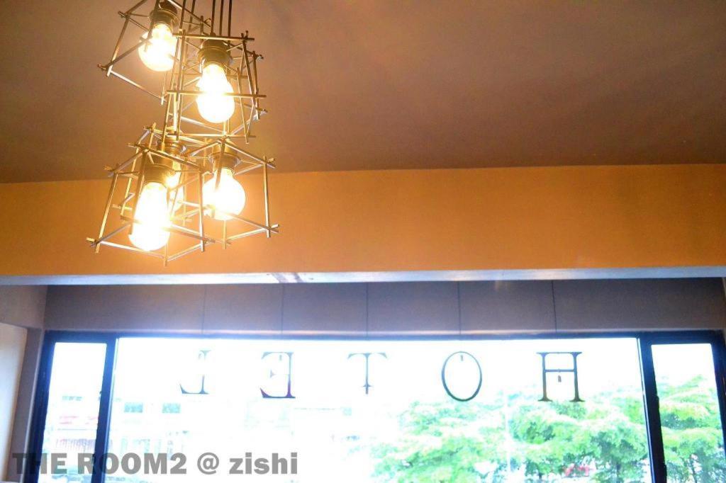 THE ROOM2 @ zishi Kota Bharu Buitenkant foto